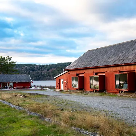 Hyttelaven Pa Furuholmen Lodge *