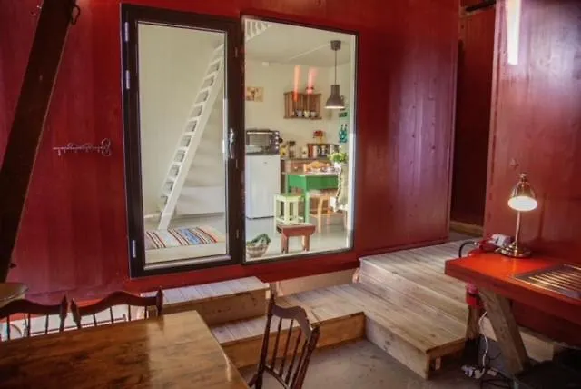 Hyttelaven Pa Furuholmen Lodge *