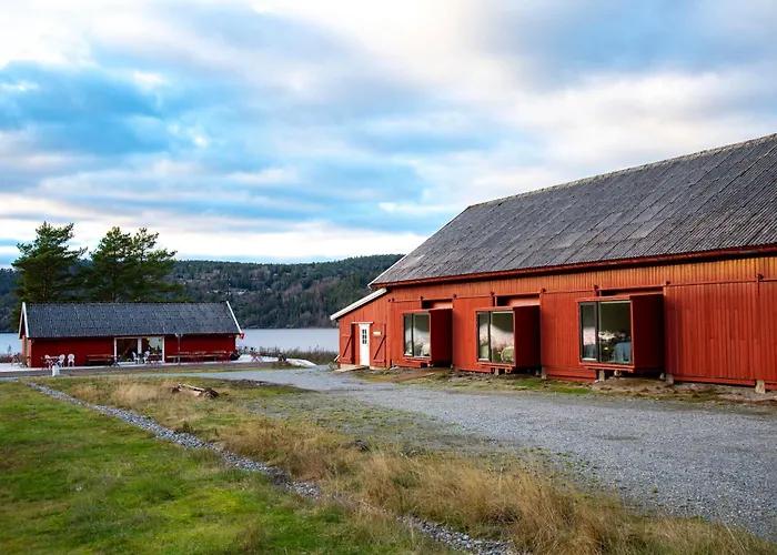 Hyttelaven Pa Furuholmen Lodge *